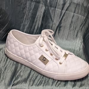 Guess Sneaker White Sz9 - GBG Los Angeles
